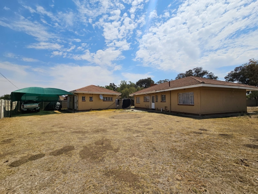 3 Bedroom Property for Sale in Lakeview Free State